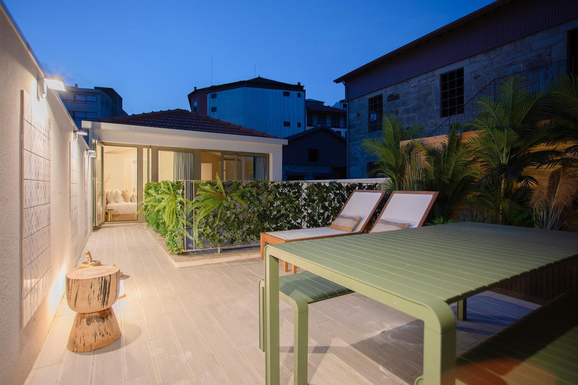 Liiiving In Porto - Soho Urban Retreat Apartment Bagian luar foto