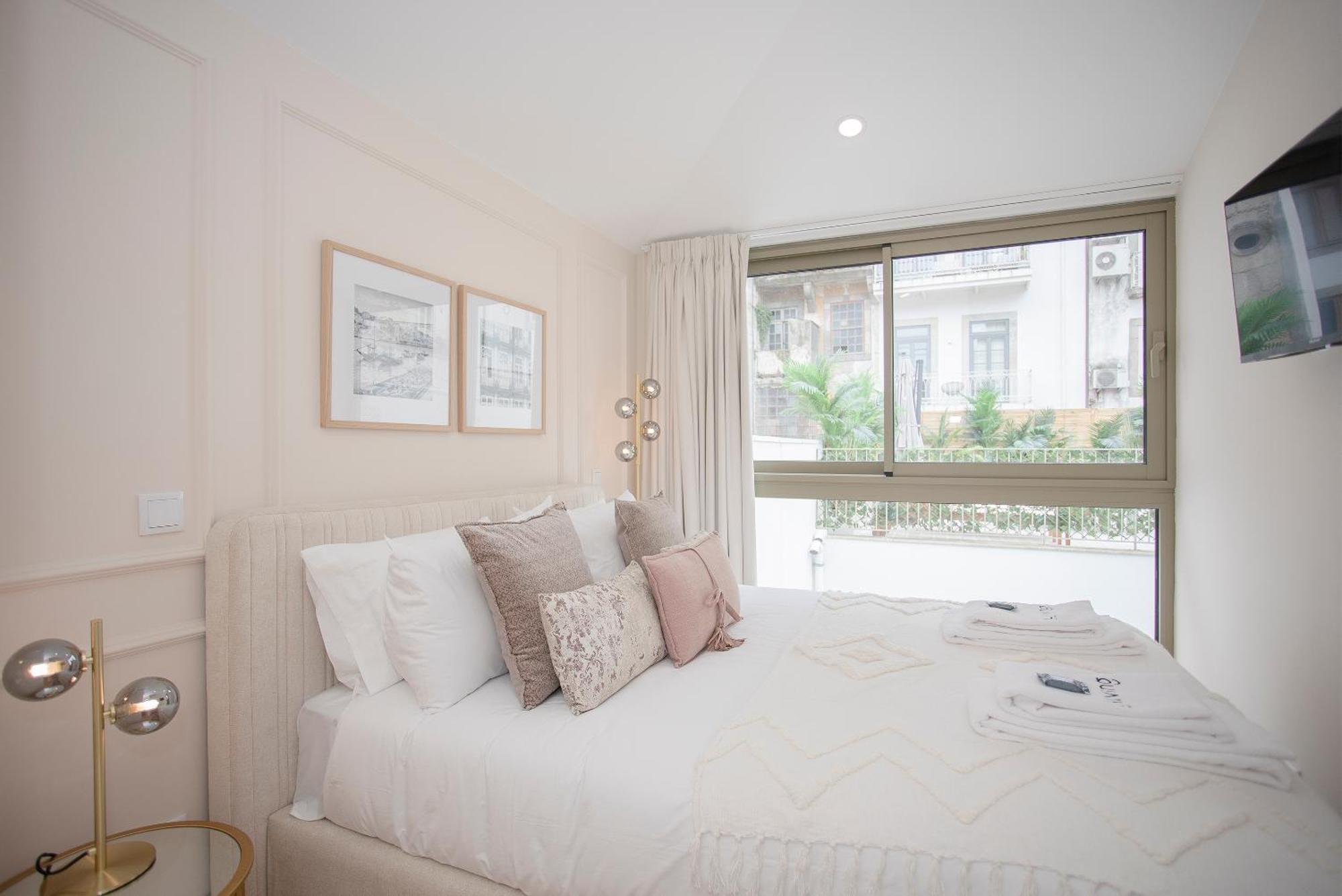 Liiiving In Porto - Soho Urban Retreat Apartment Bagian luar foto